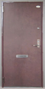 施工前のドア画像